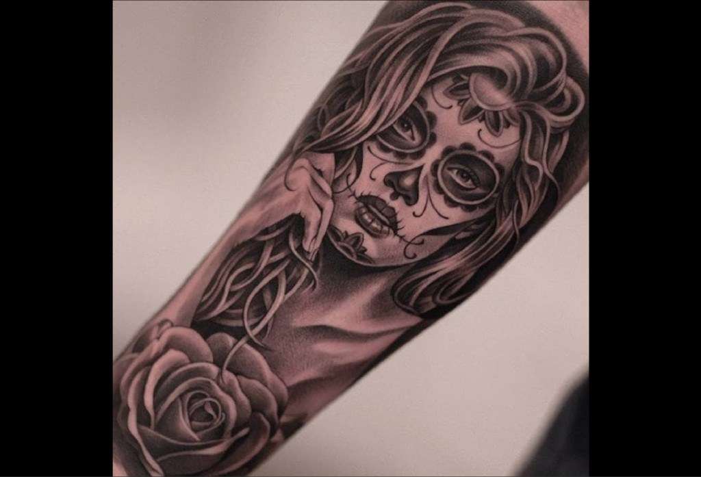 Tatouage Santa Muerte : tout ce qu'il faut savoir - TattooMe - Le