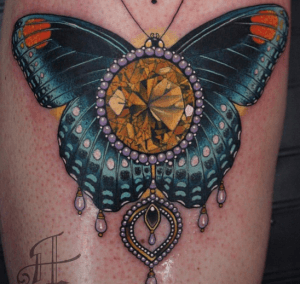 tatouage papillon diamant