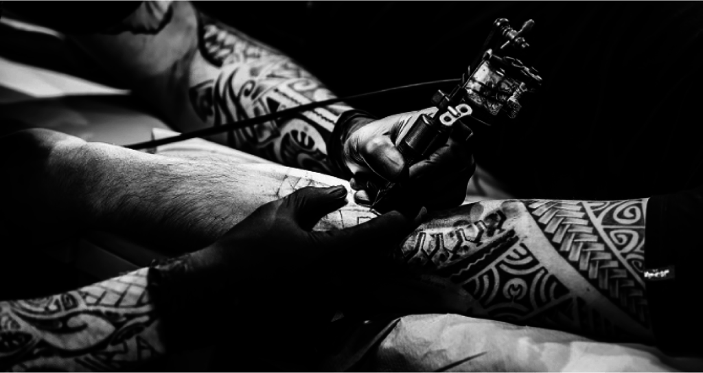 Tatouage et douleur tout ce qu