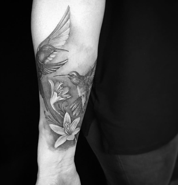 tatouage colibri realiste ng