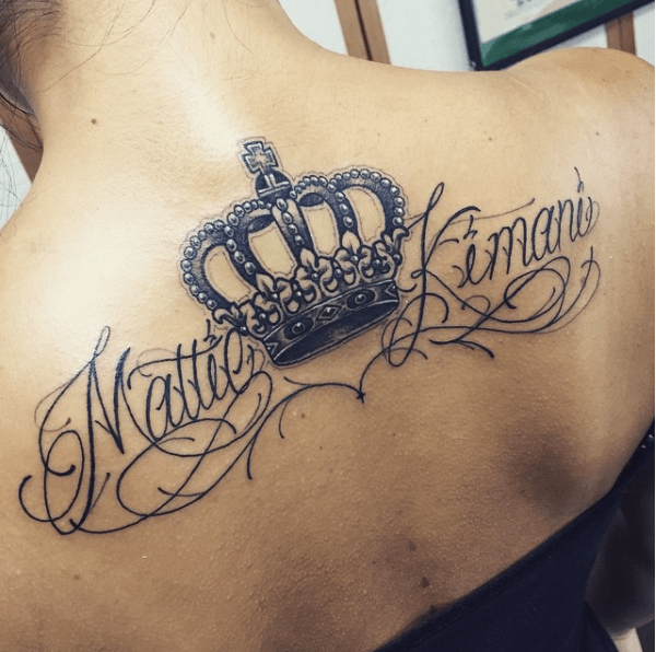 tatouage couronne prénoms