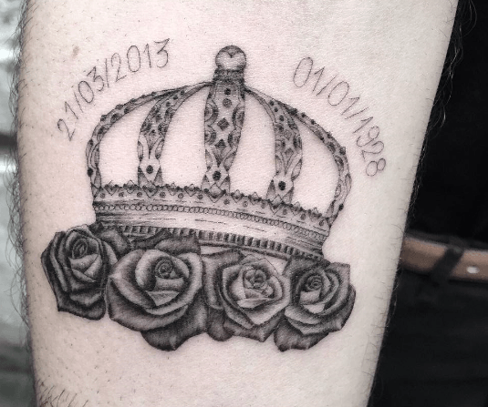 tatouage couronne roses
