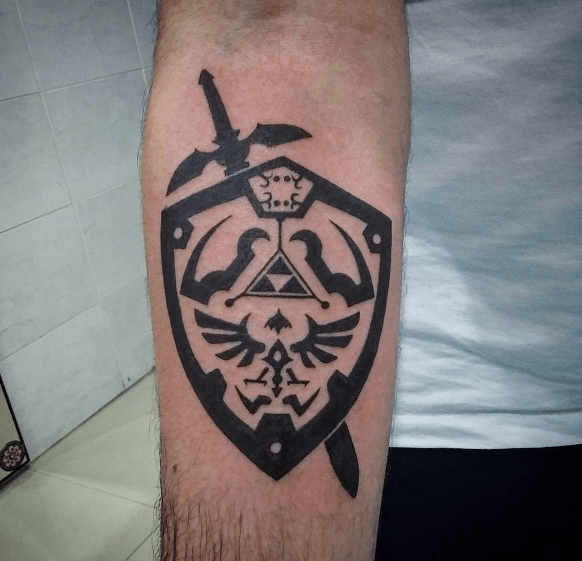 Tatouage Nintendo bouclier Triforce