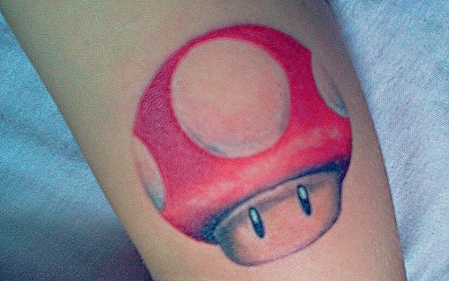 Tatouage Nintendo champignon rouge