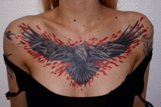 Tatouage corbeau cinq têtes