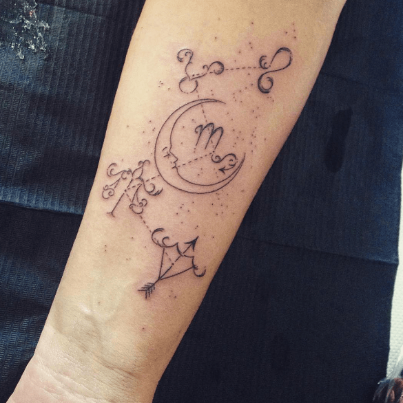 Tatouage croissant de lune constellations signes astrologiques