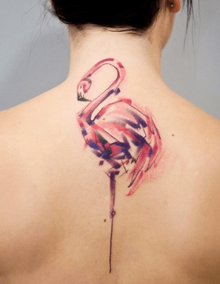 Tatouage dos aquarelle flamant rose