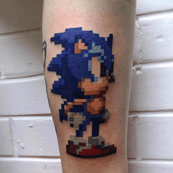 Tatouage jambe pixel Sonic