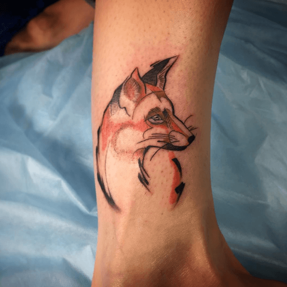 Tatouage renard cheville couleurs