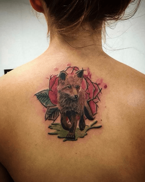 Tatouage dos renard réaliste