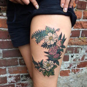 tatouage couronne de fleur