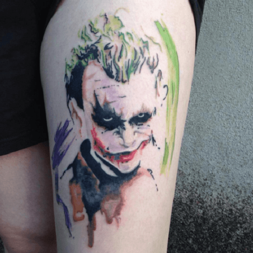 Tatouage cuisse Joker aquarelle Heath Ledger