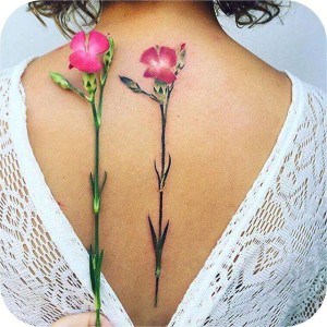 Tatouage discret floral