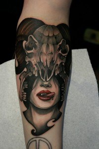 tatouage vampire avant bras