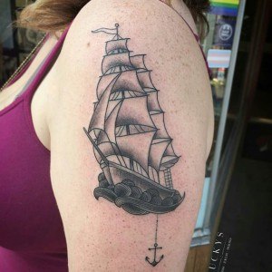 tatouage bateau ancre