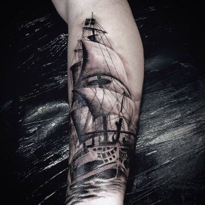 tatouage bateau pirate