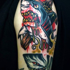 tatouage couleur requin
