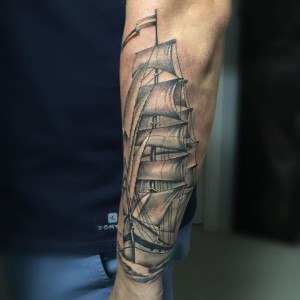 tatouage drapeau bateau