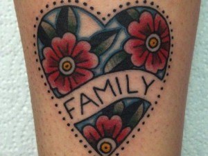 tatouage coeur famille