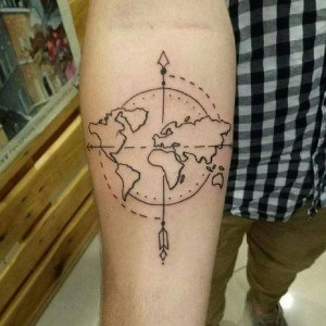 tatouage hémisphère carte