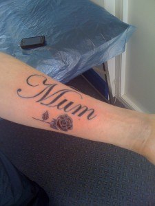 tatouage rose maman