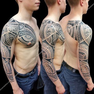 tatouage sophistiqué marquisien