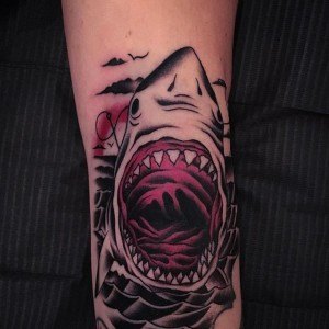 tatouage méchant requin