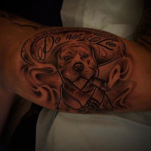 tatouage chien mexicain
