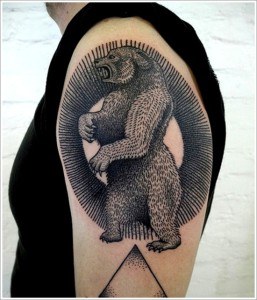 tatouage ours droit