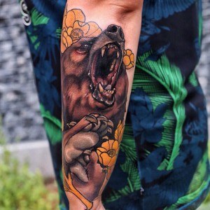 tatouage avant bras ours