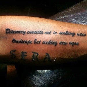 tatouage personnalisé phrase