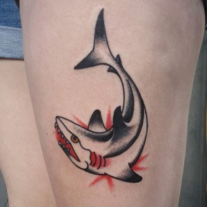 tatouage petit requin