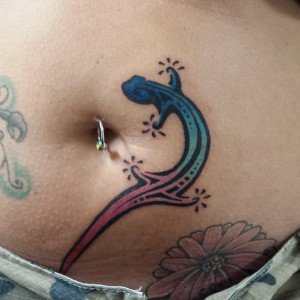 tatouage piercing nombril