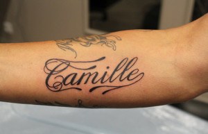 tatouage avant bras prenom