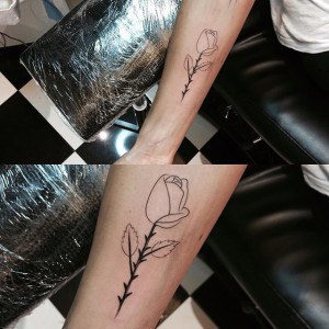 tatouage rose fin