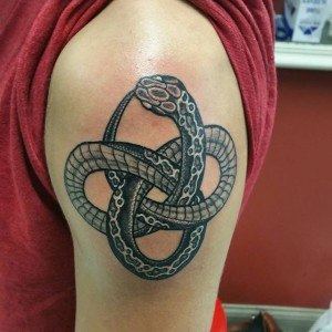 tatouage serpent celtique