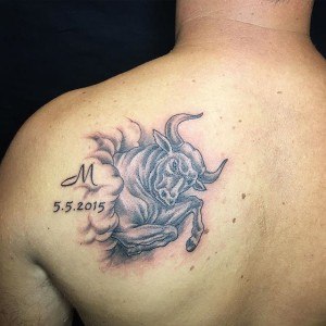 tatouage date taureau