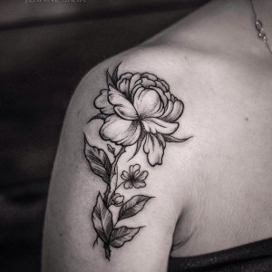 tatouage tige rose russe